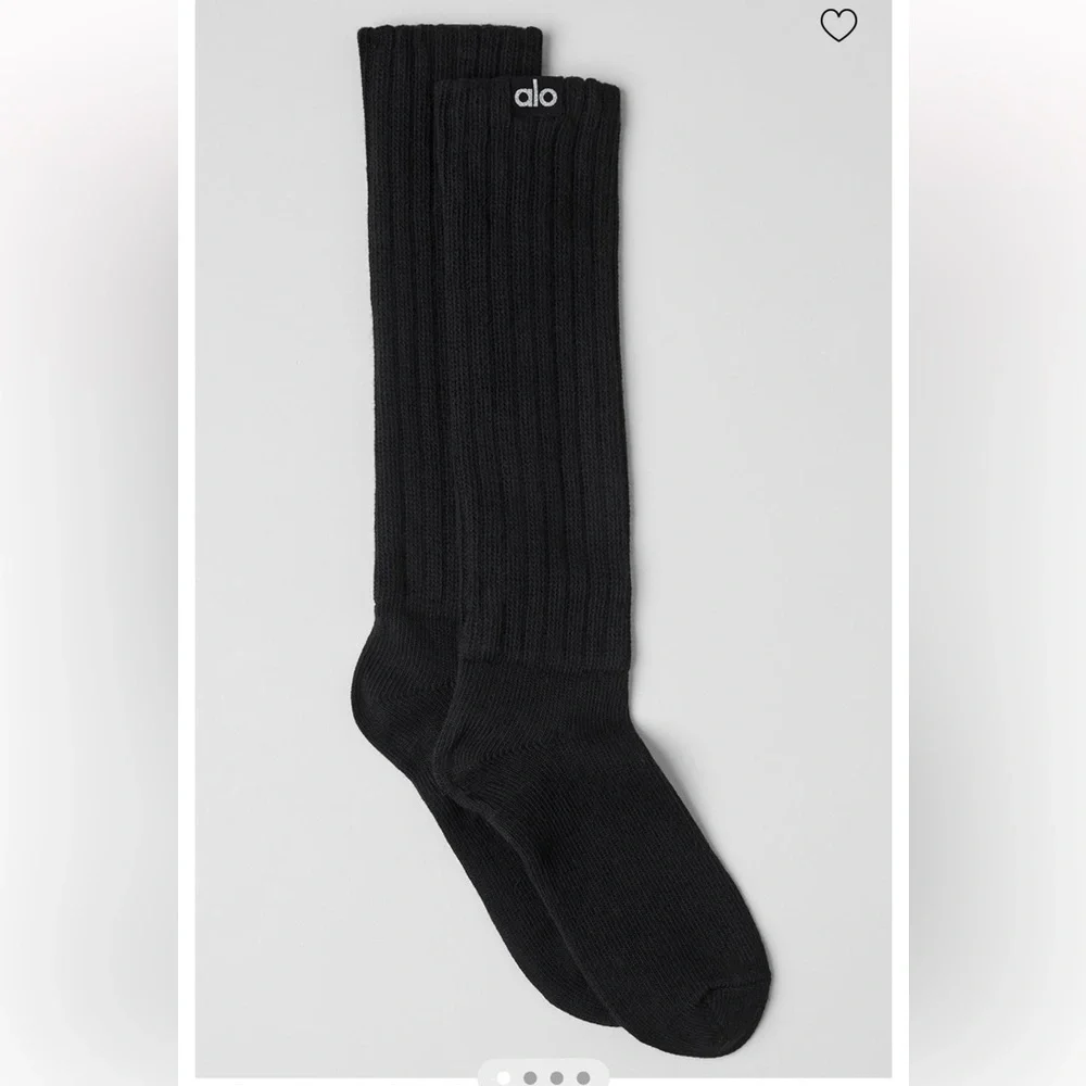 NWT Alo unisex scrunch socks in black size medium